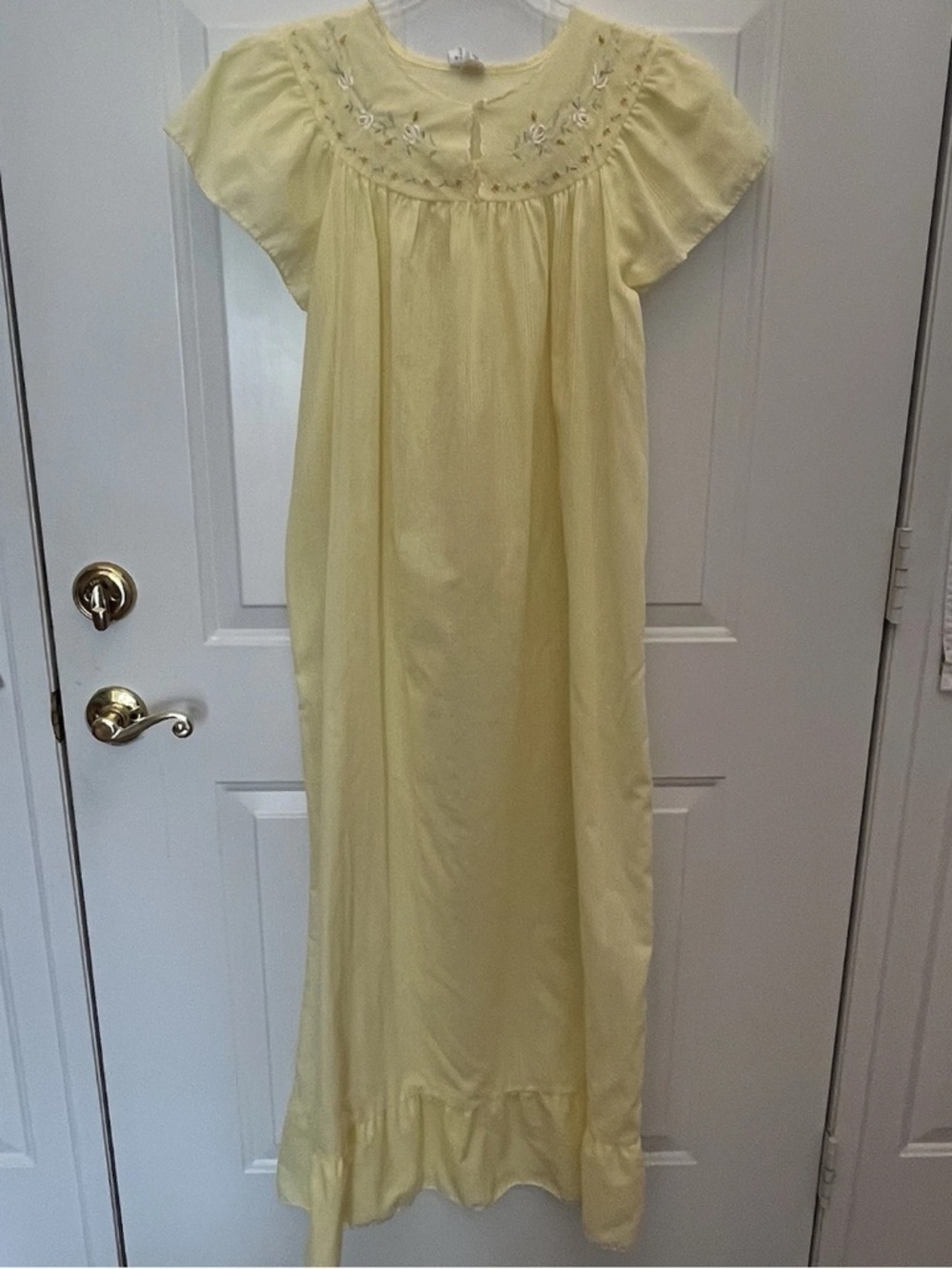 Vintage Katz Long Nightgown Short Flutter Sleeve Floral Embroidered Yellow Small